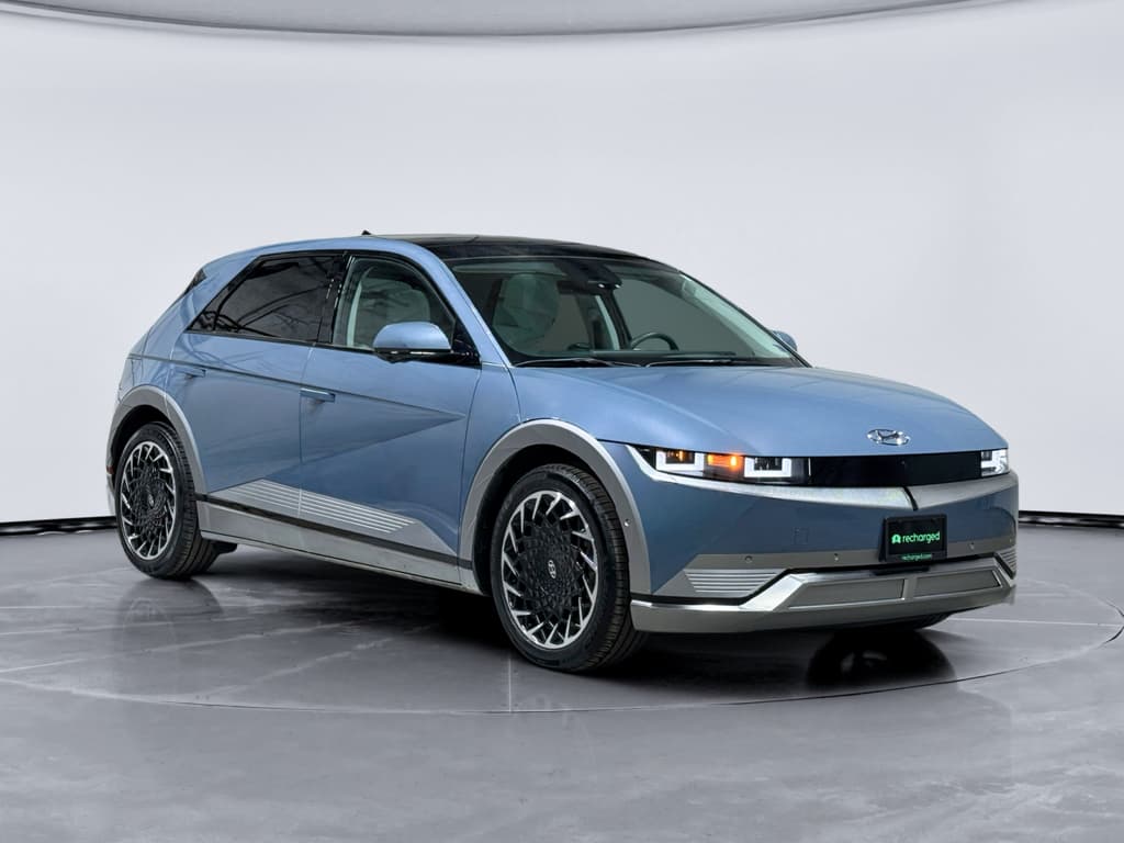 2023 Hyundai IONIQ 5 view 4