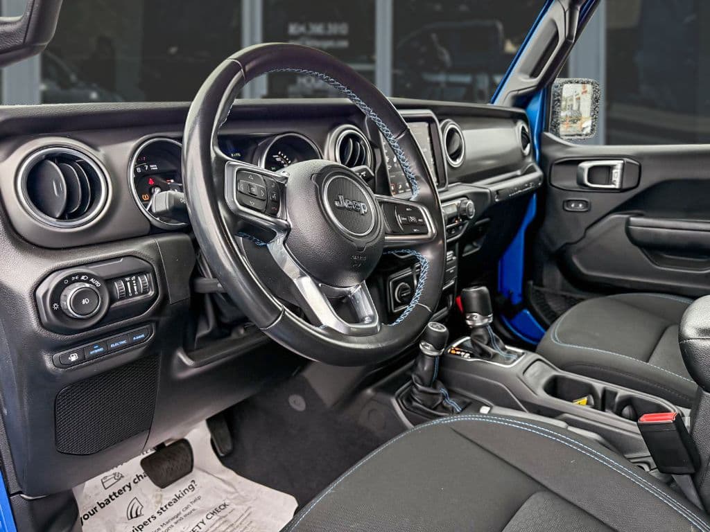 2022 Jeep Wrangler view 10