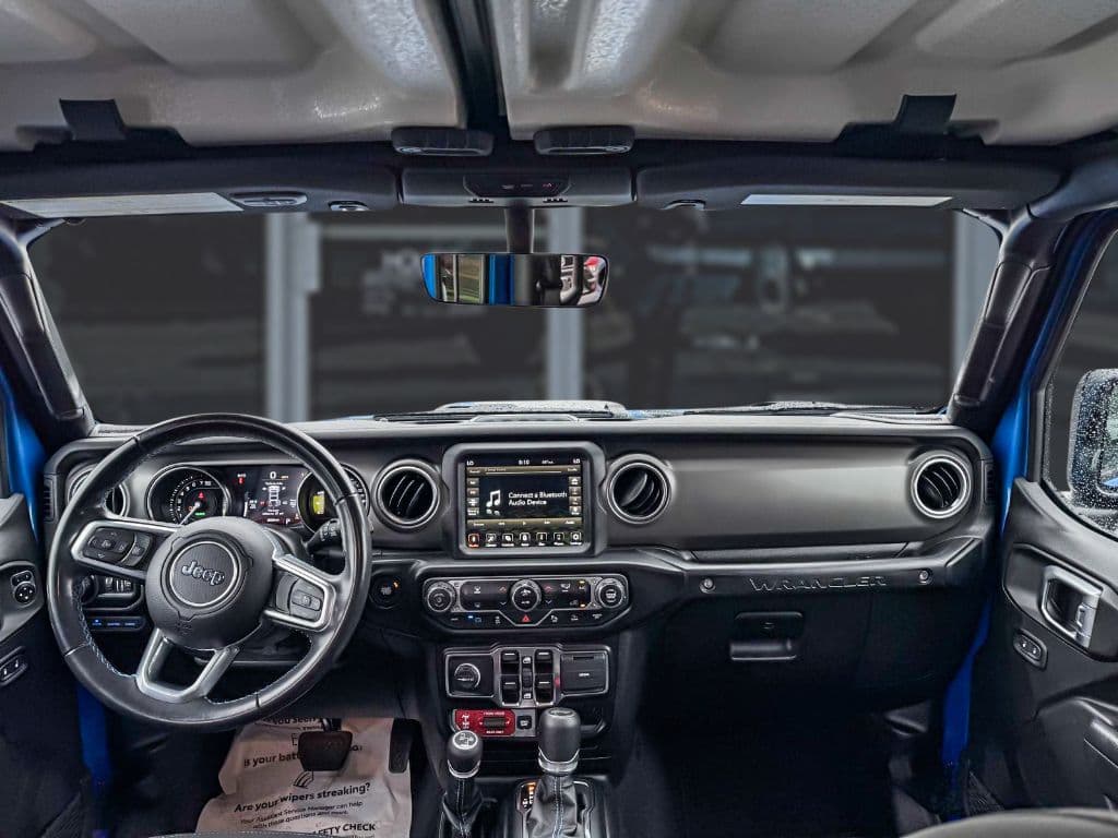 2022 Jeep Wrangler view 12