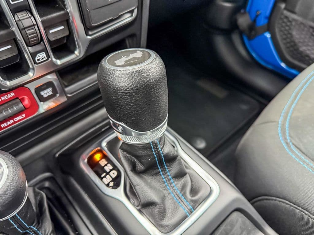 2022 Jeep Wrangler view 23