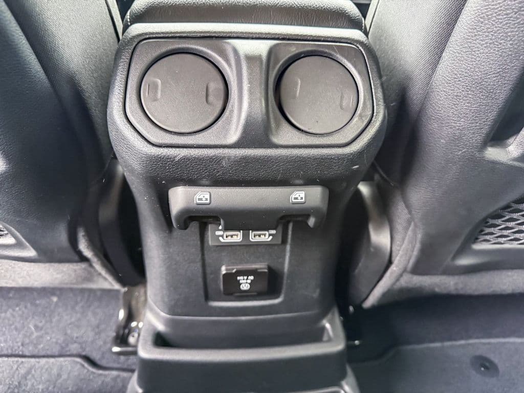 2022 Jeep Wrangler view 24