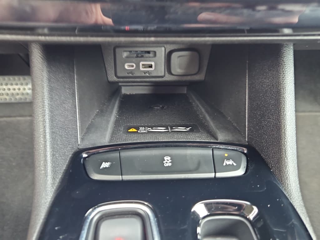 2023 Chevrolet Bolt EUV view 20