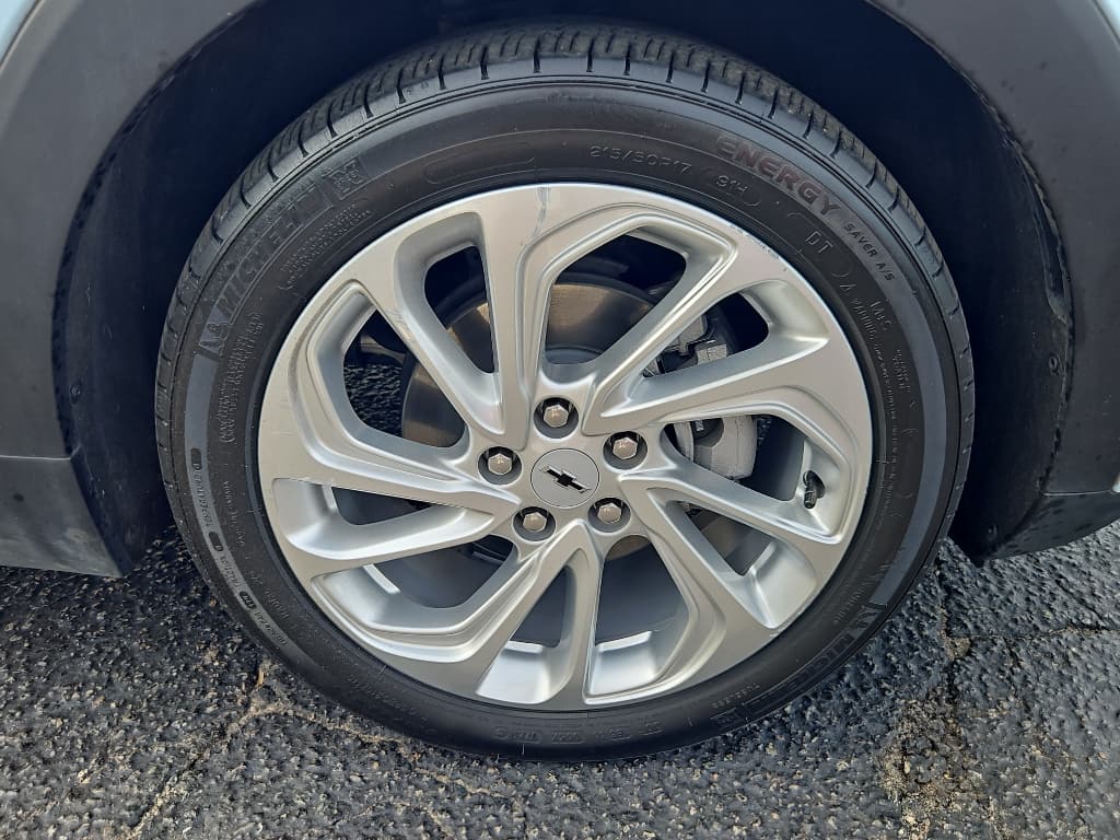 2023 Chevrolet Bolt EUV view 32