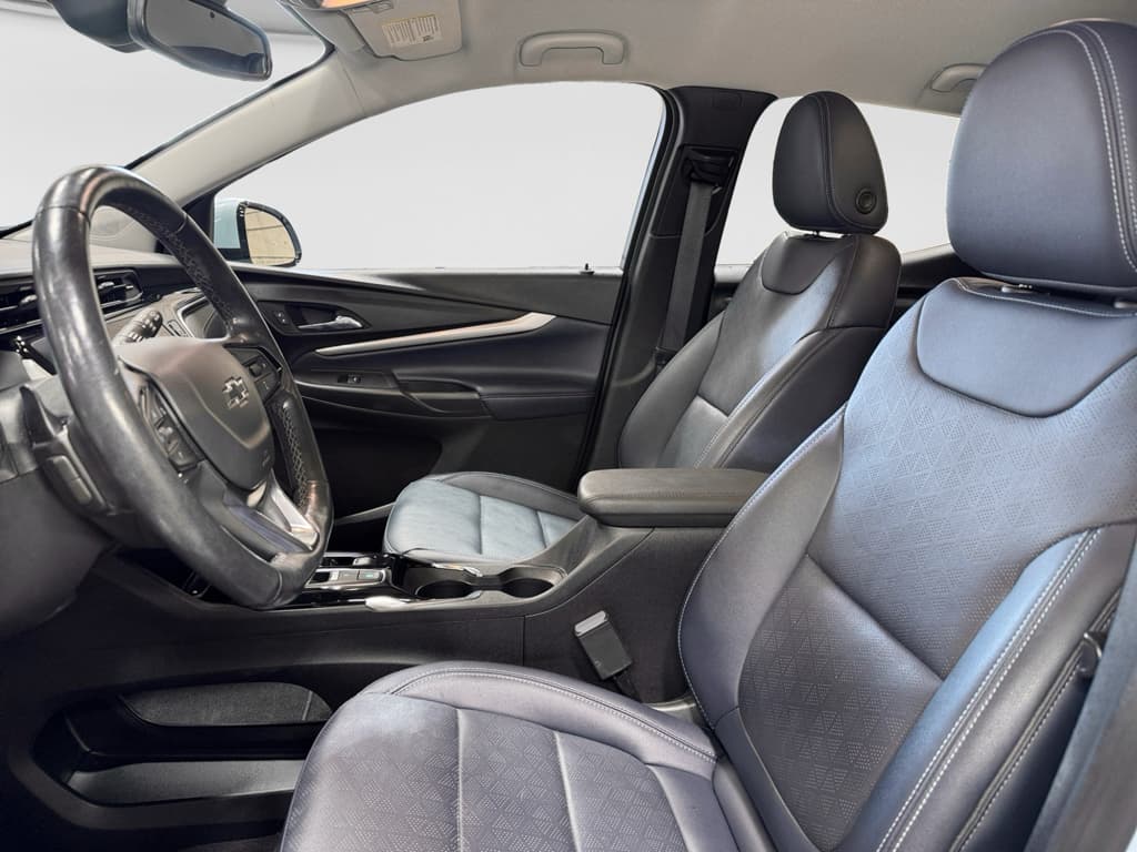 2023 Chevrolet Bolt EUV view 16