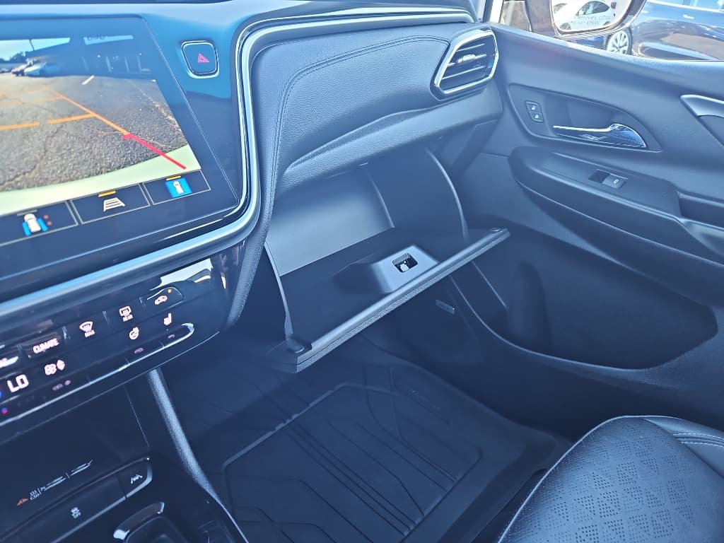 2023 Chevrolet Bolt EV view 17