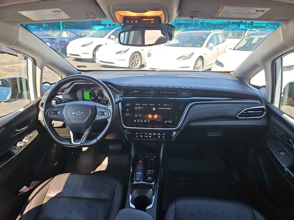 2023 Chevrolet Bolt EV view 13