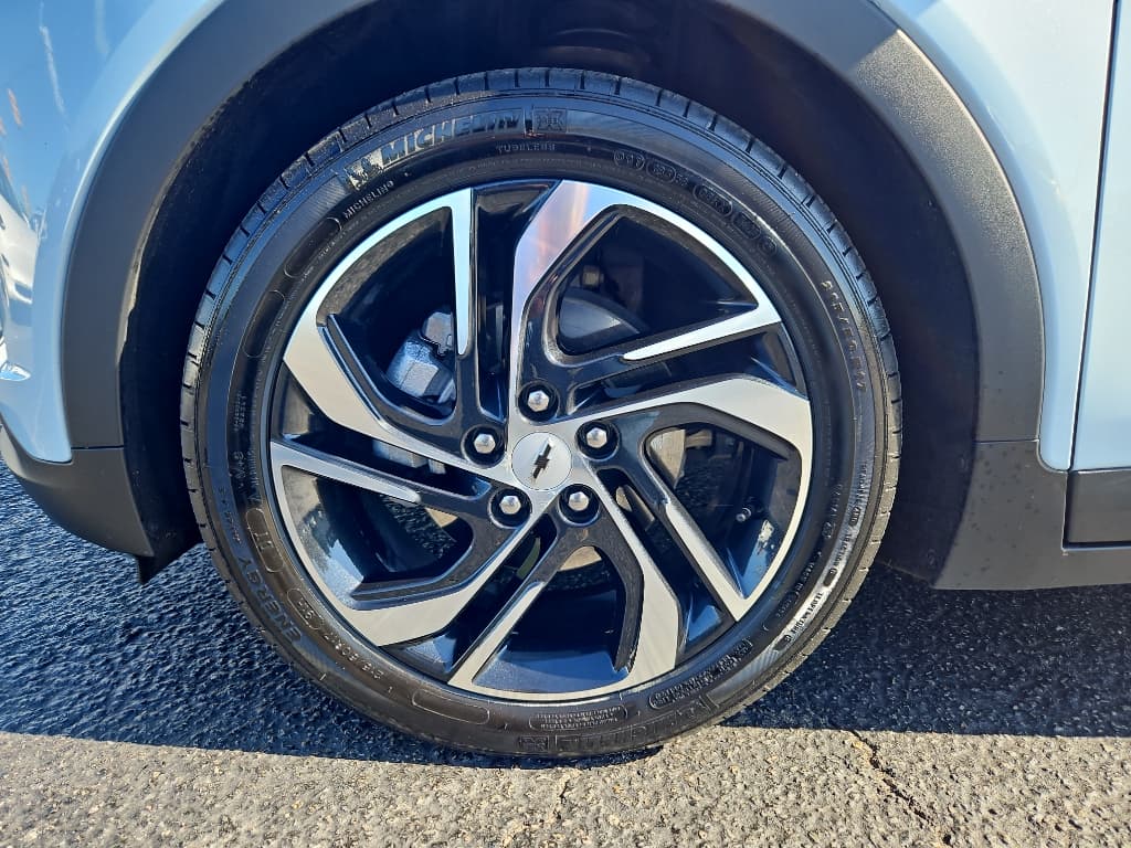 2023 Chevrolet Bolt EV view 22
