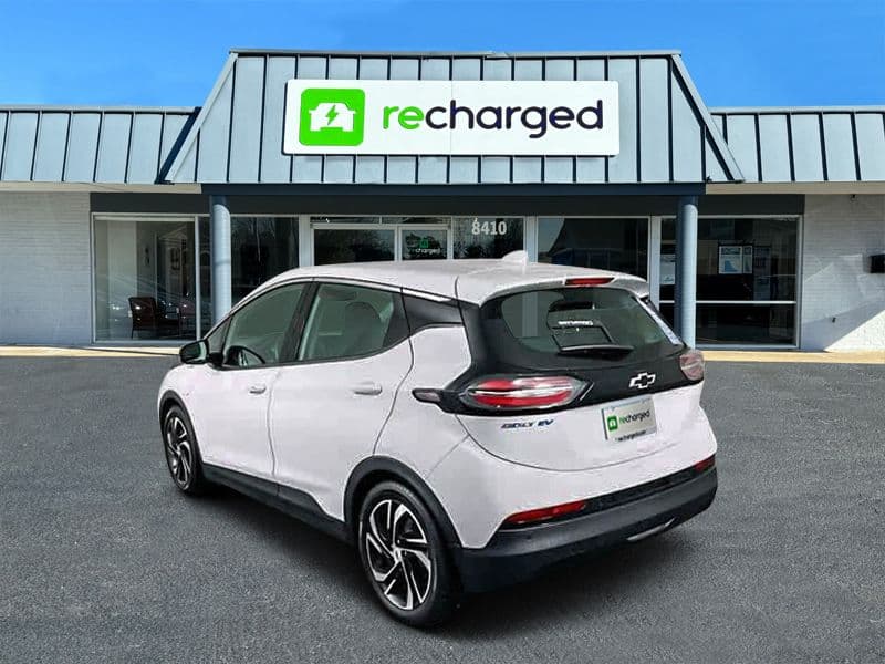 2023 Chevrolet Bolt EV view 2