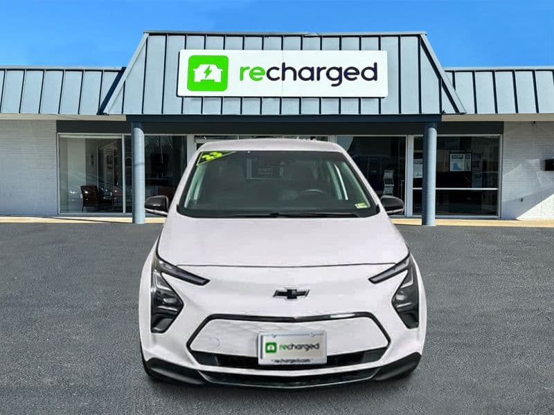 2023 Chevrolet Bolt EV view 4