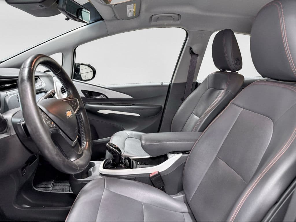 2017 Chevrolet Bolt EV view 15