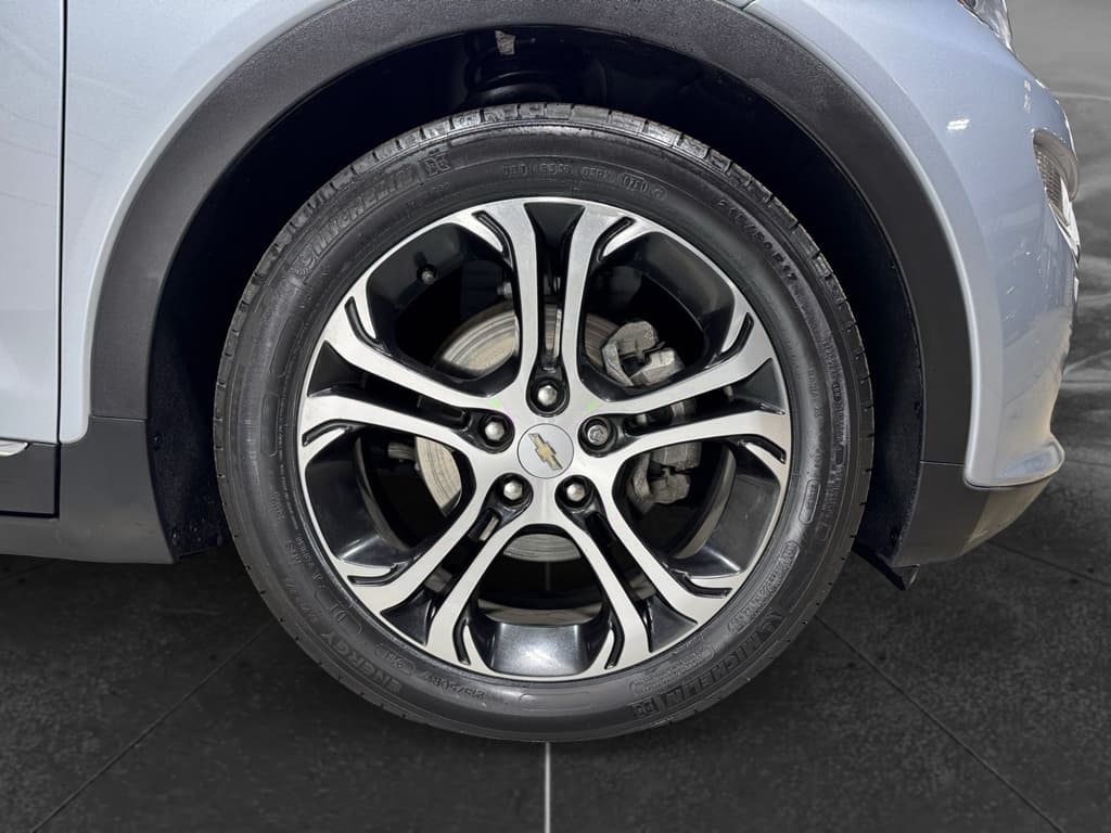 2017 Chevrolet Bolt EV view 31