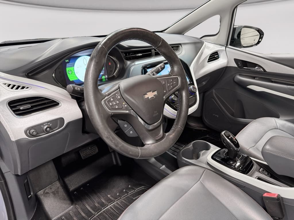 2017 Chevrolet Bolt EV view 16