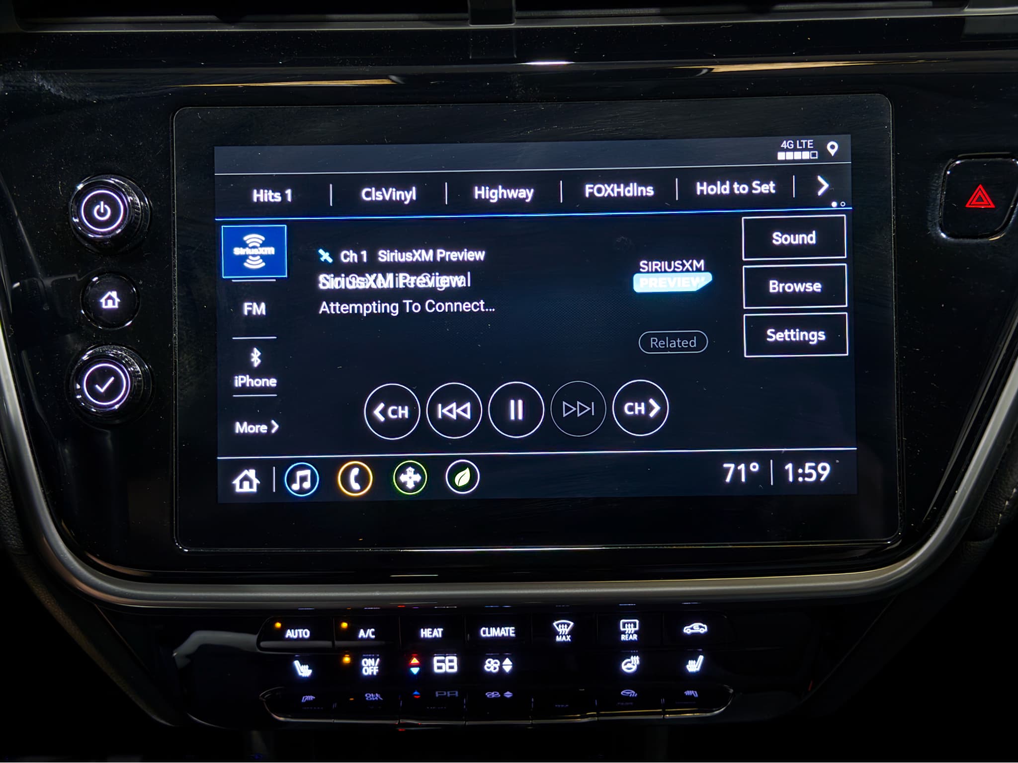 2023 Chevrolet Bolt EUV view 11