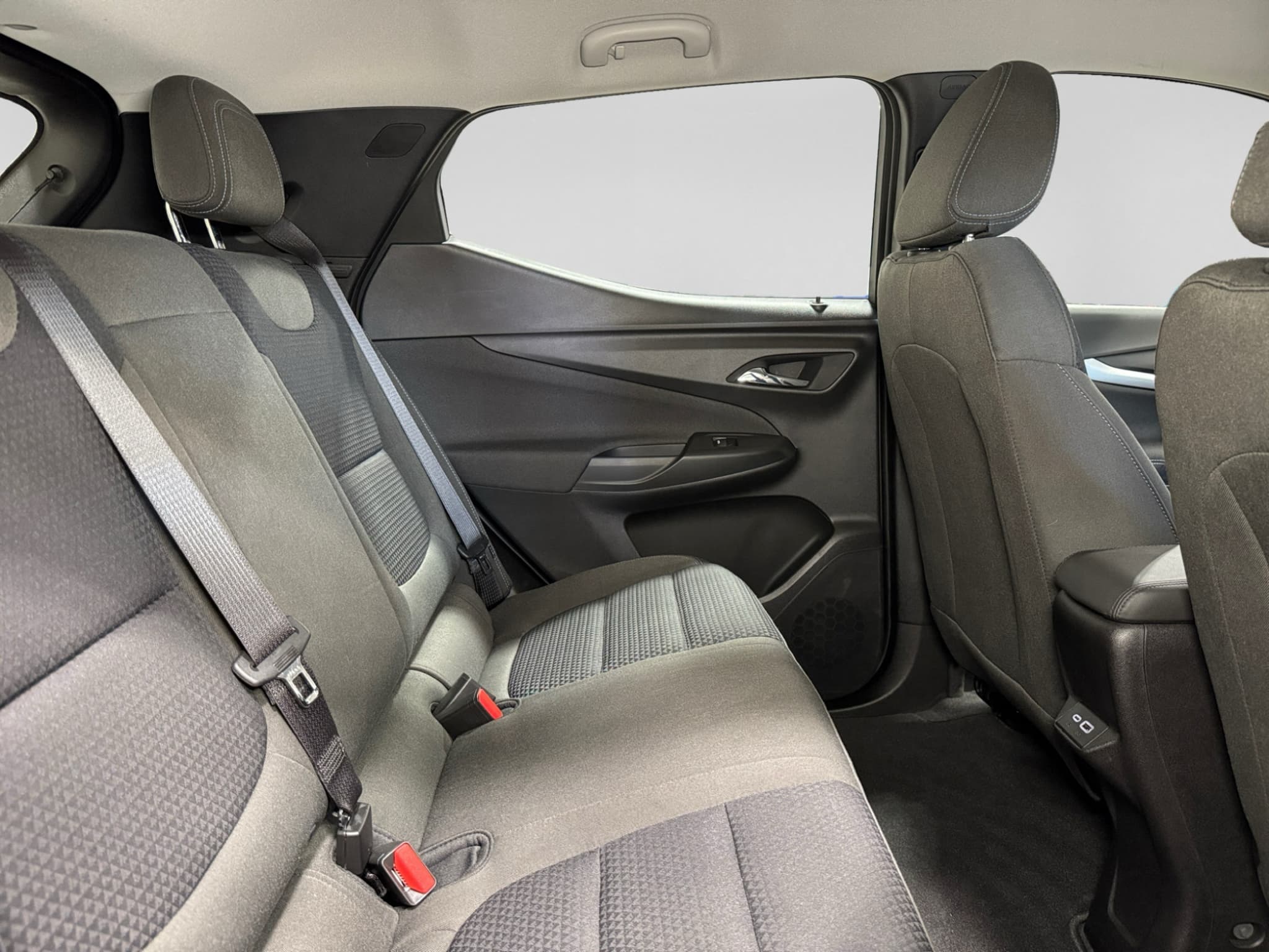 2023 Chevrolet Bolt EUV view 22