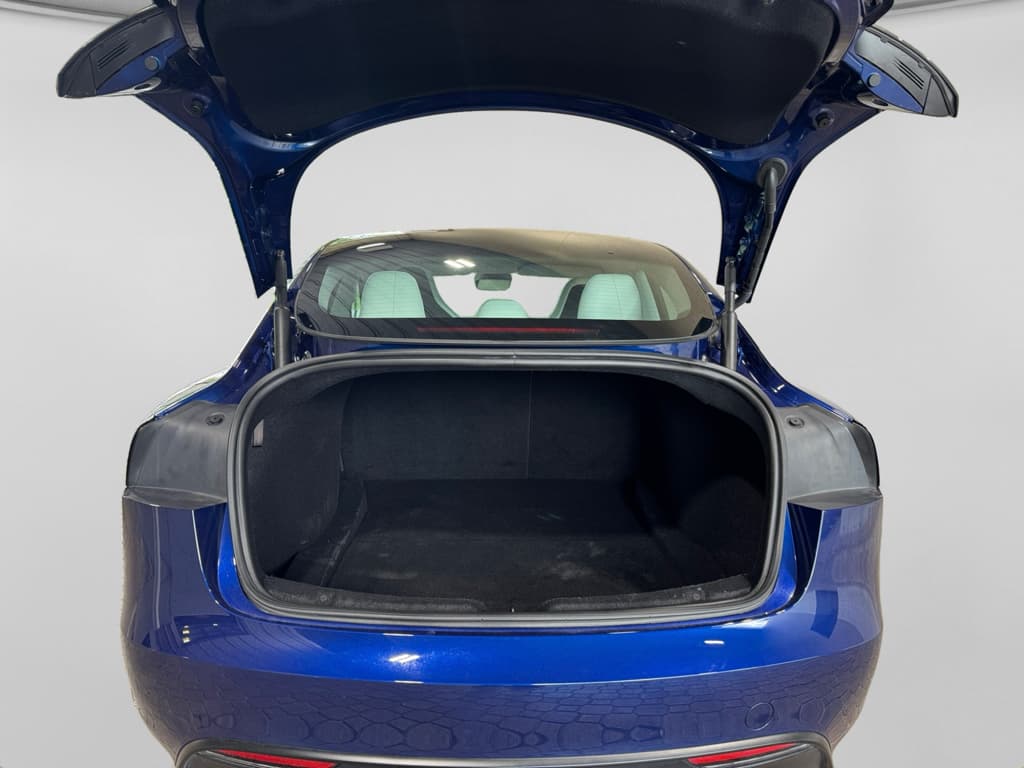 2026 Tesla Model 3 view 27