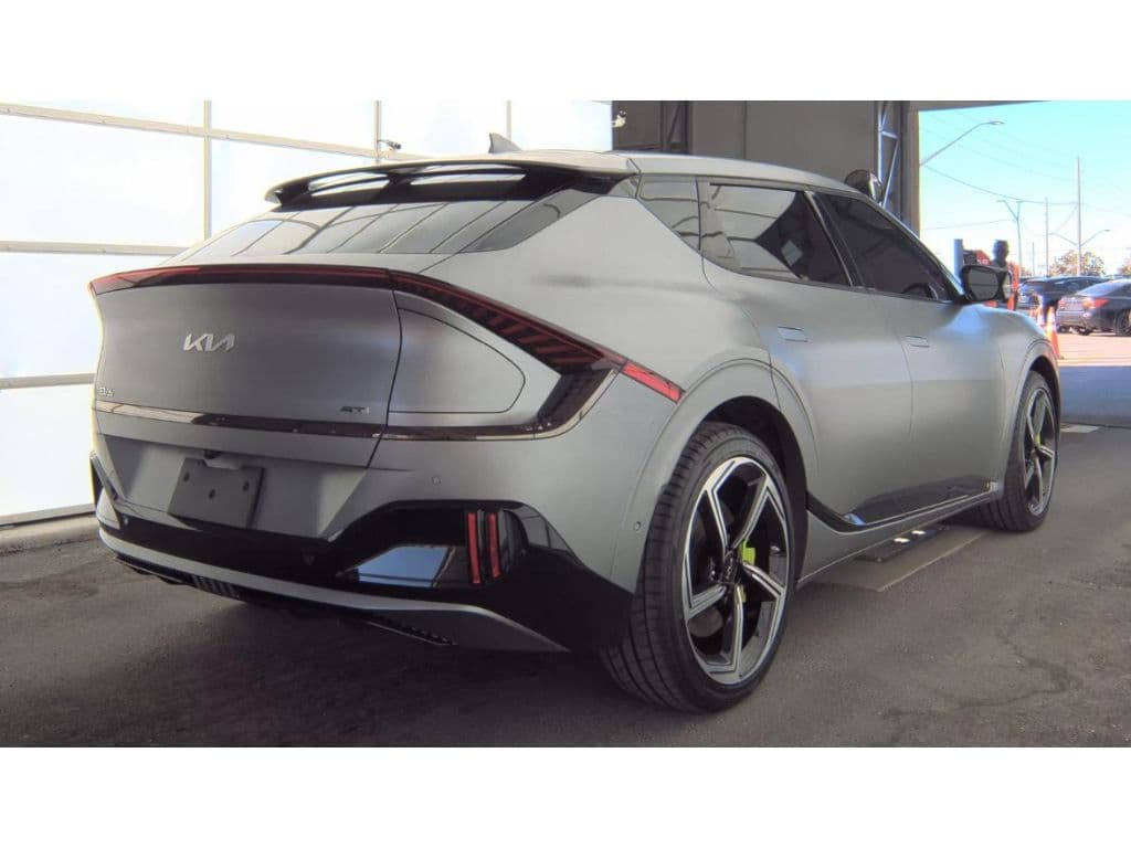2024 Kia EV6 view 3