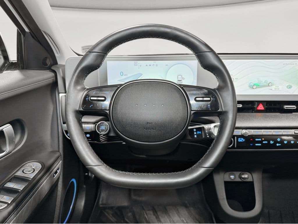 2023 Hyundai IONIQ 5 view 8