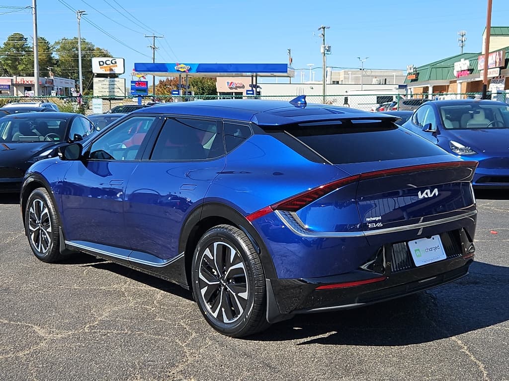 2024 Kia EV6 view 2