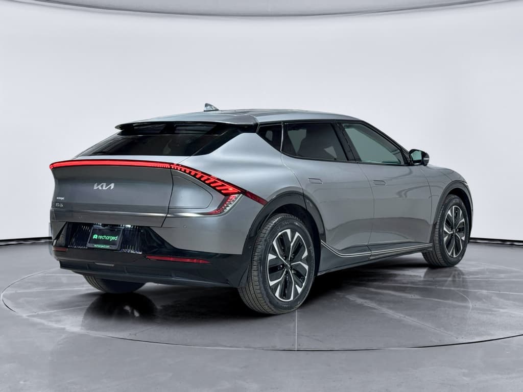 2024 Kia EV6 view 3