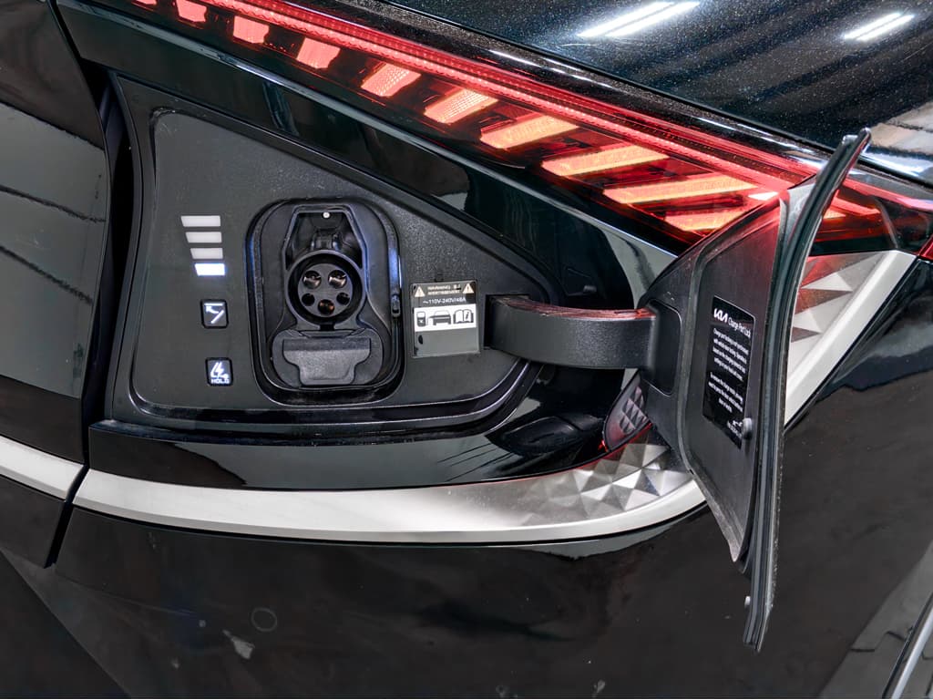 2024 Kia EV6 view 5