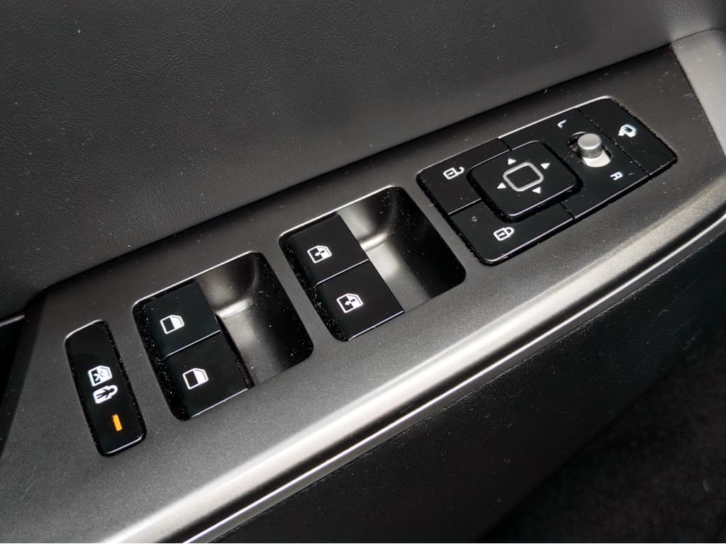 2024 Kia EV6 view 7