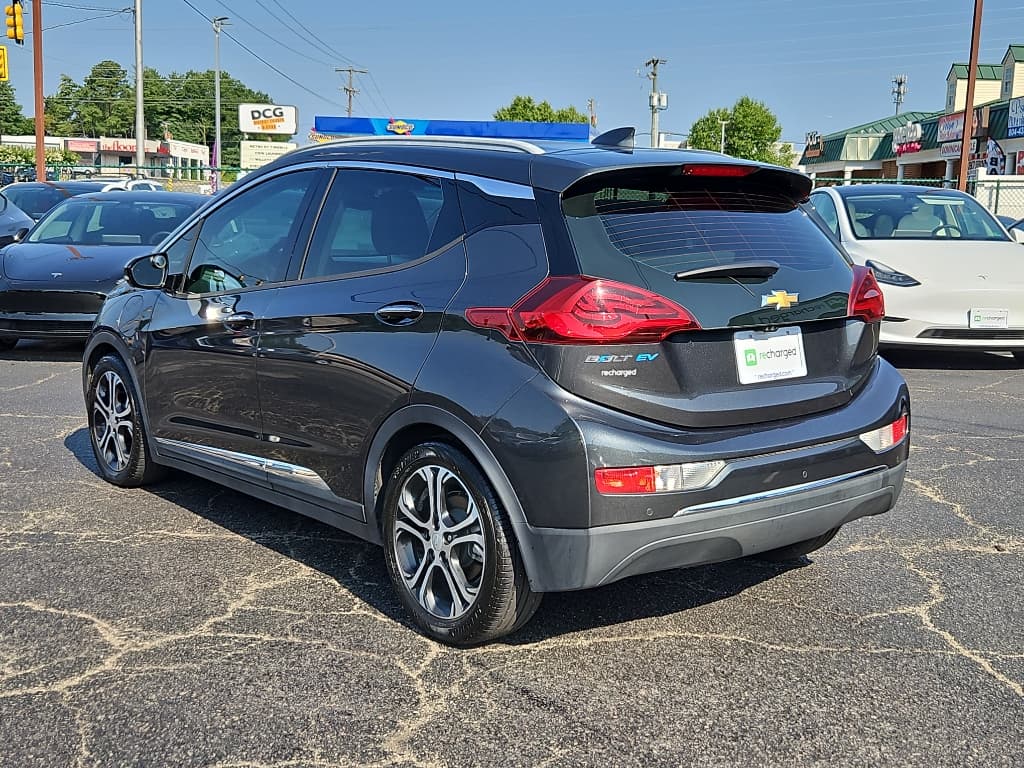 2017 Chevrolet Bolt EV view 2