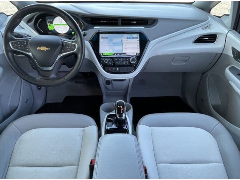 2017 Chevrolet Bolt EV view 8