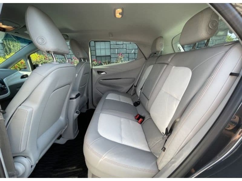 2017 Chevrolet Bolt EV view 6