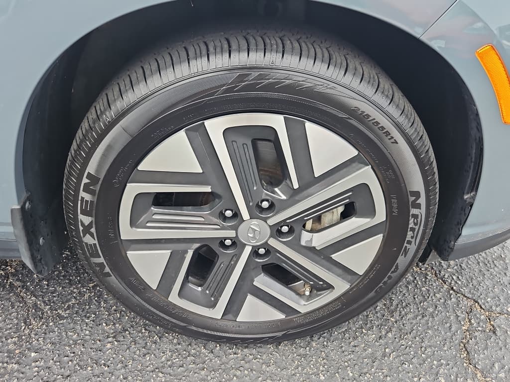2023 Hyundai Kona EV view 30