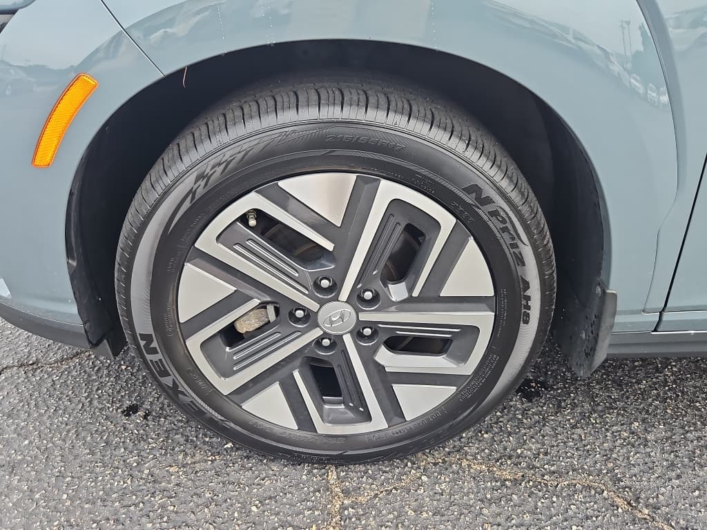 2023 Hyundai Kona EV view 24