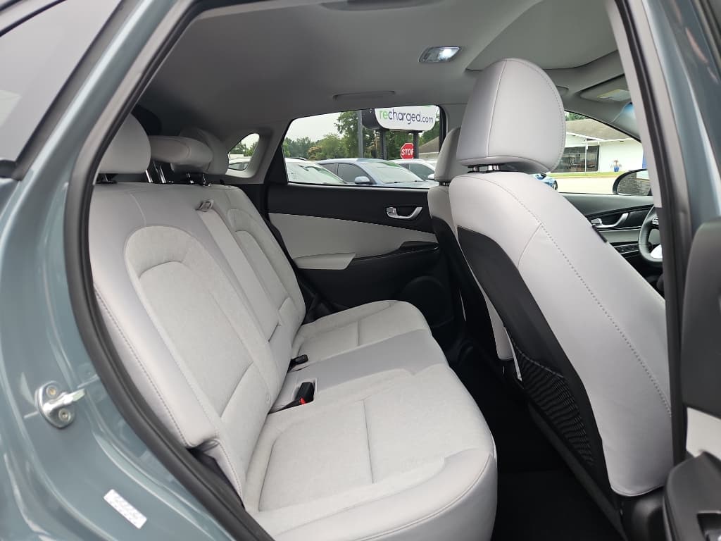 2023 Hyundai Kona EV view 19