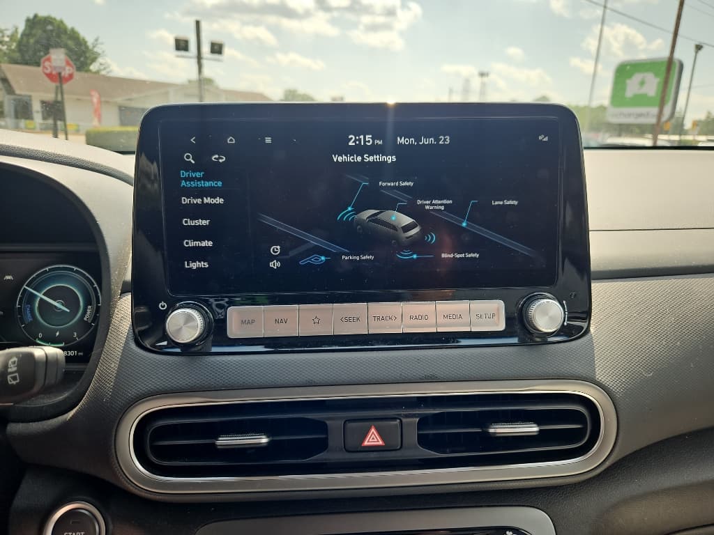 2023 Hyundai Kona EV view 16