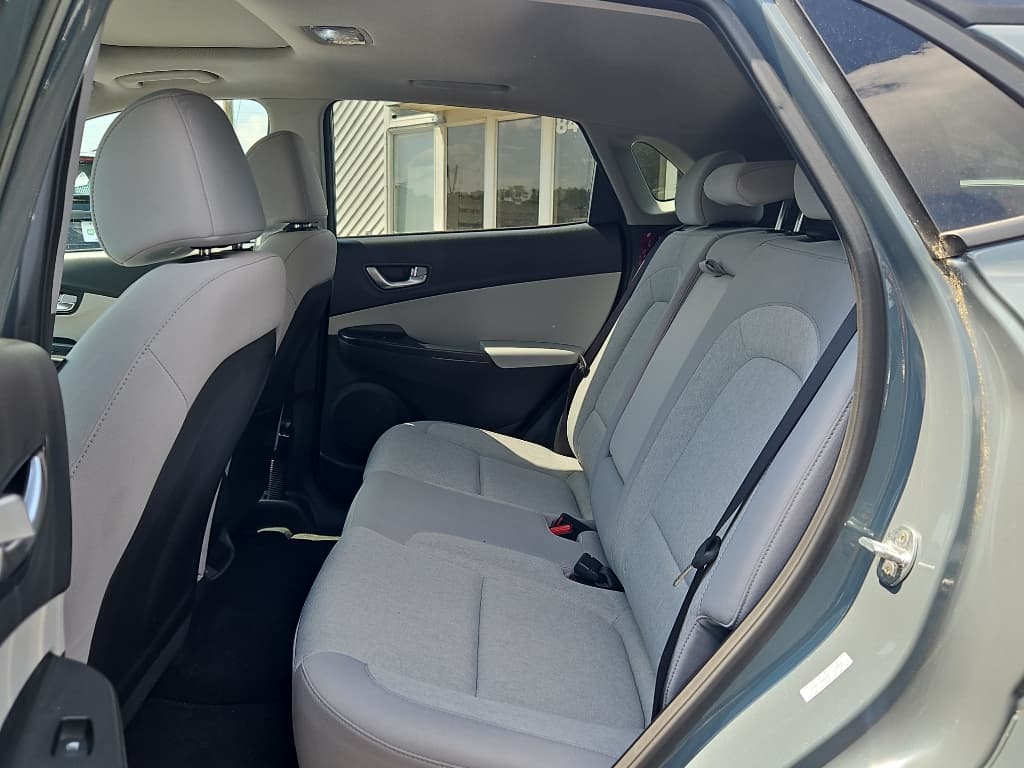 2023 Hyundai Kona EV view 6