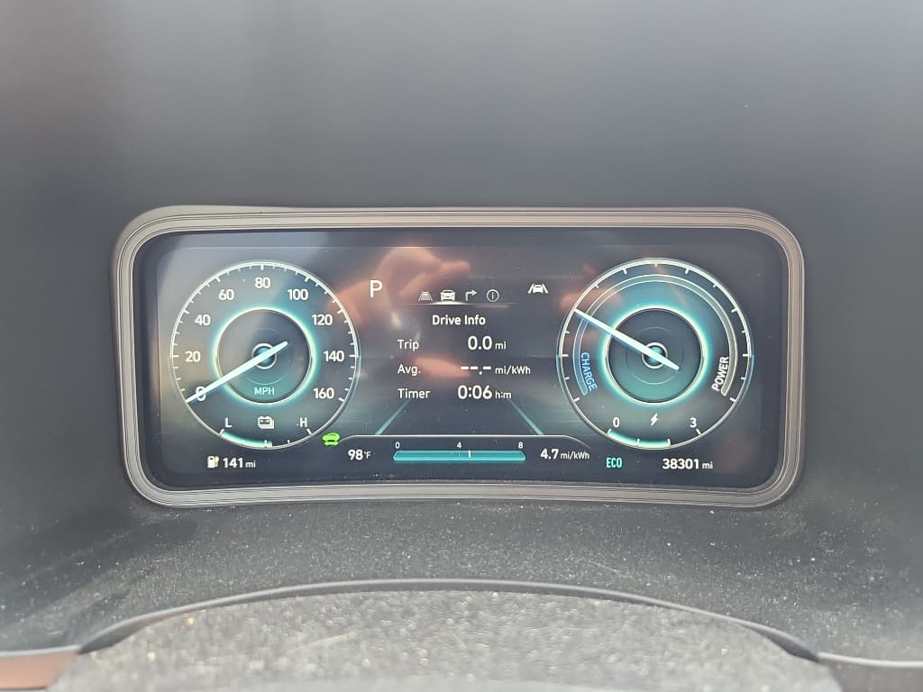 2023 Hyundai Kona EV view 13