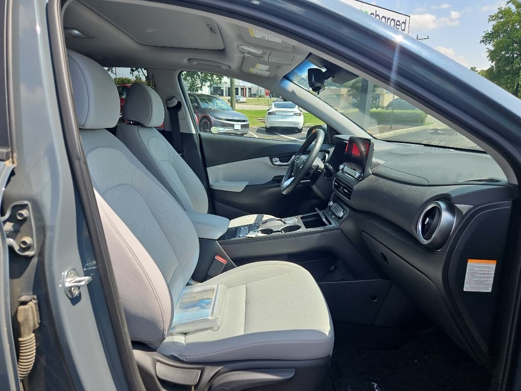 2023 Hyundai Kona EV view 12