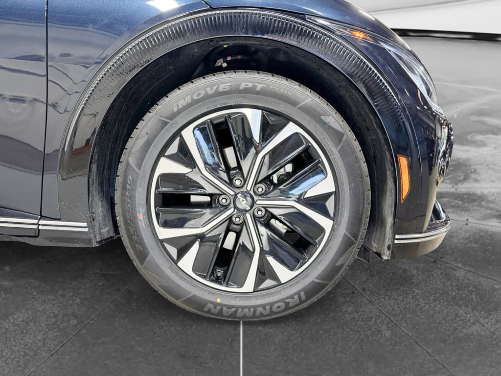 2024 Kia EV6 view 37