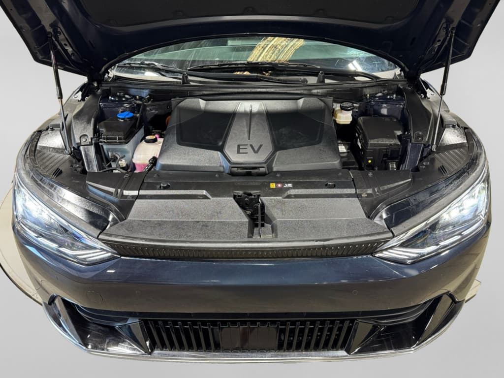 2024 Kia EV6 view 27