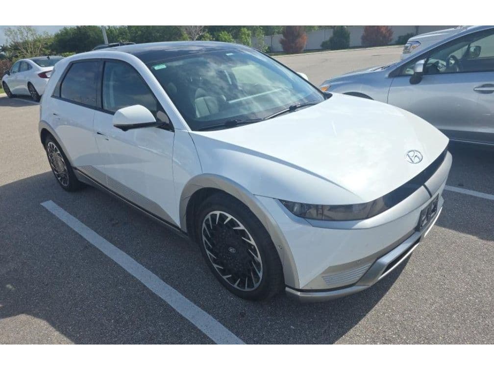 2023 Hyundai IONIQ 5 view 2