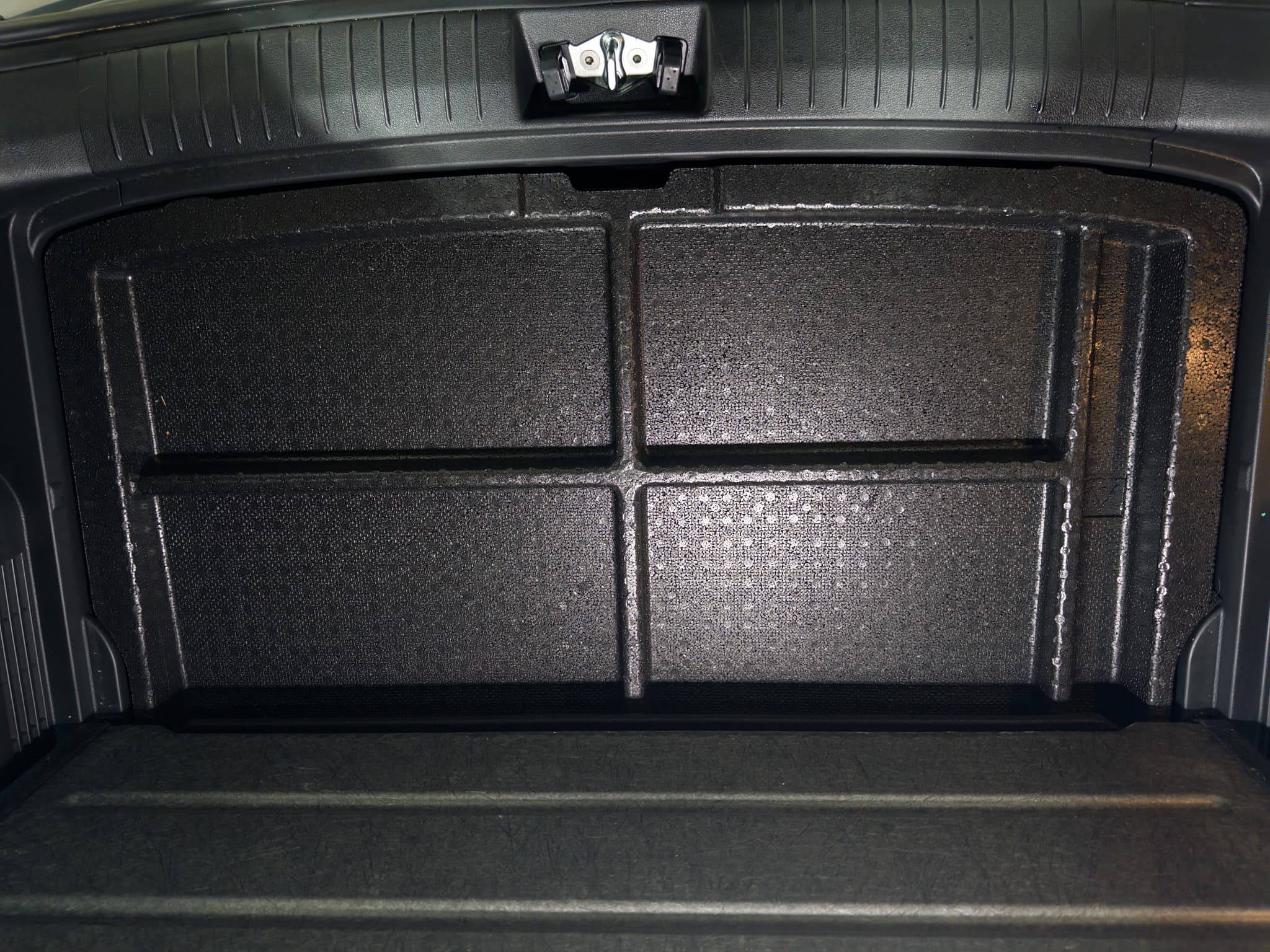 2023 Hyundai Kona EV view 26