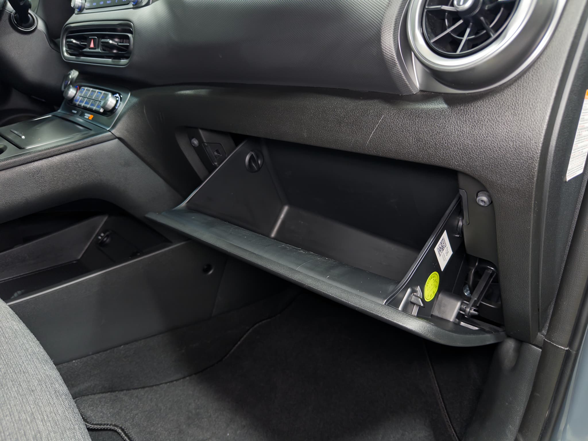 2023 Hyundai Kona EV view 20
