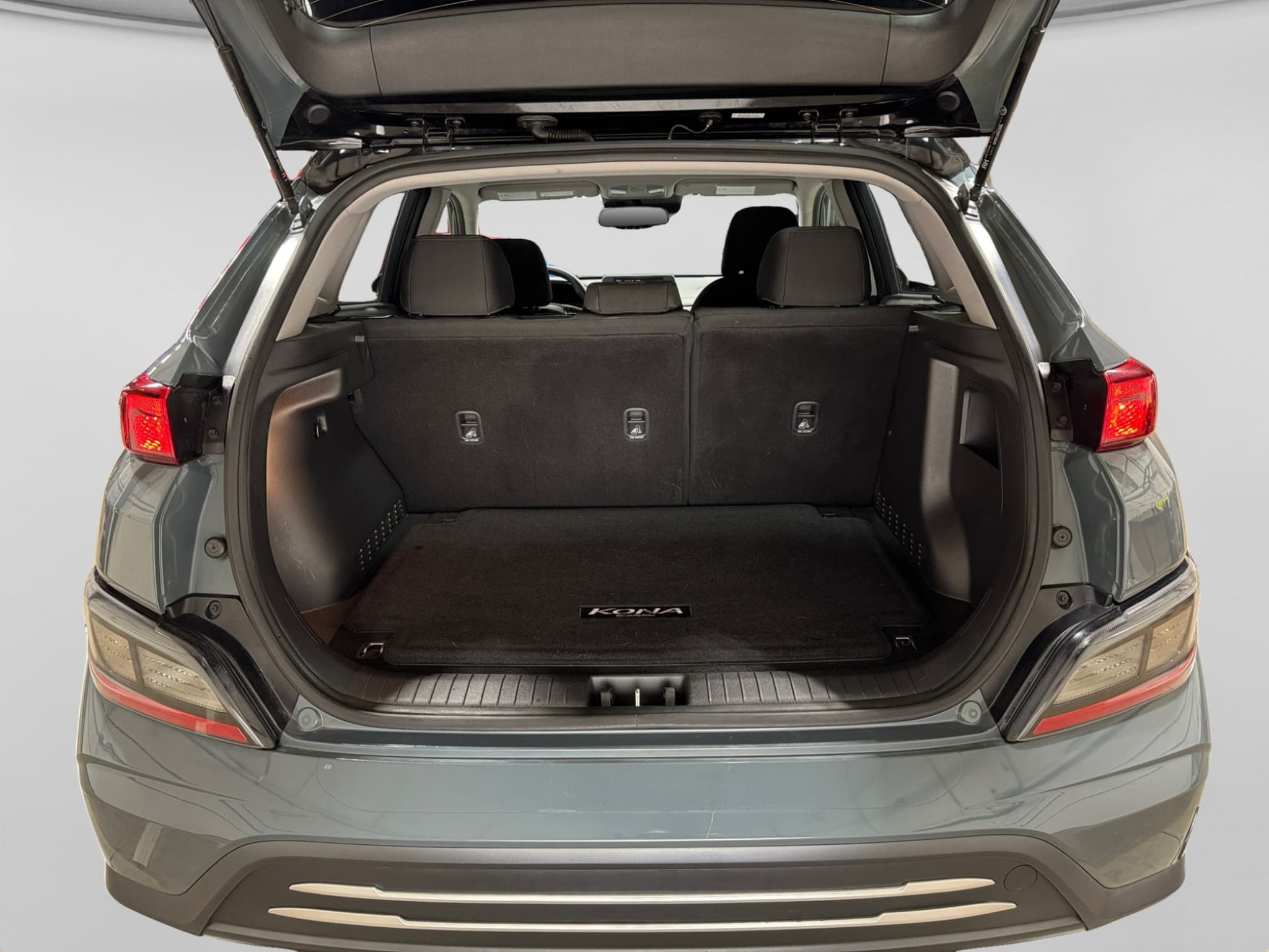 2023 Hyundai Kona EV view 25