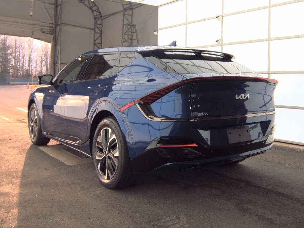 2024 Kia EV6 view 4