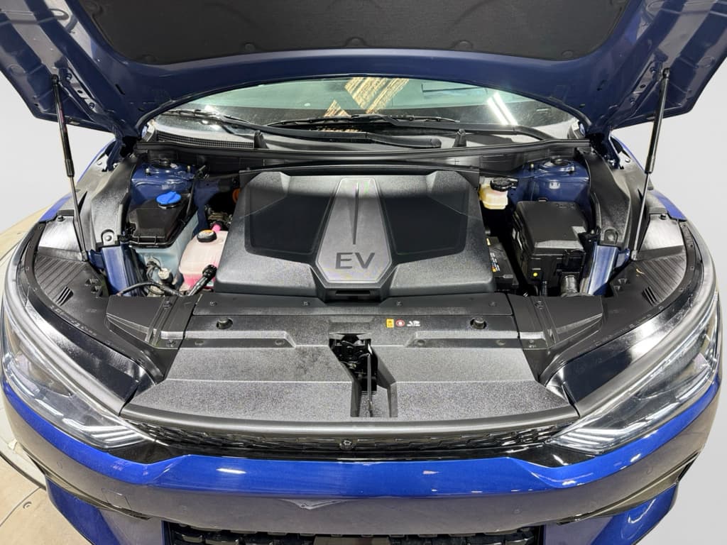2024 Kia EV6 view 25