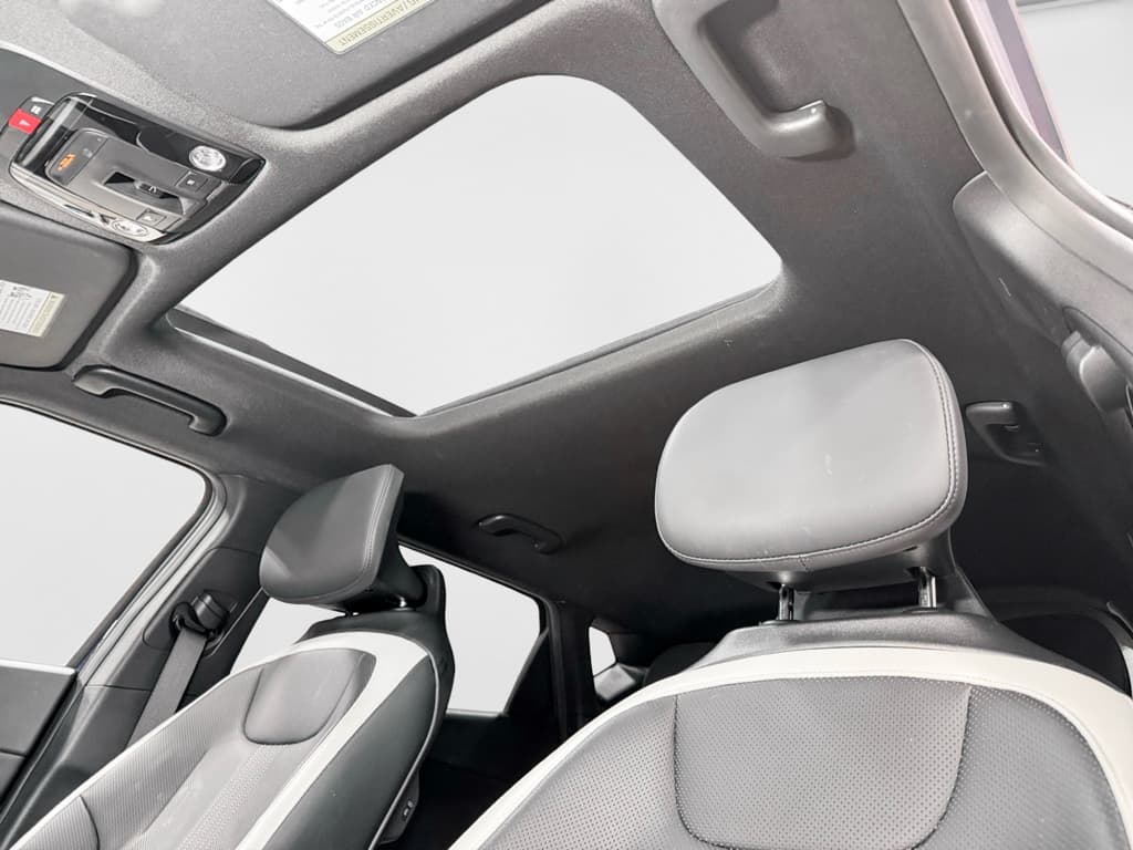 2024 Kia EV6 view 24