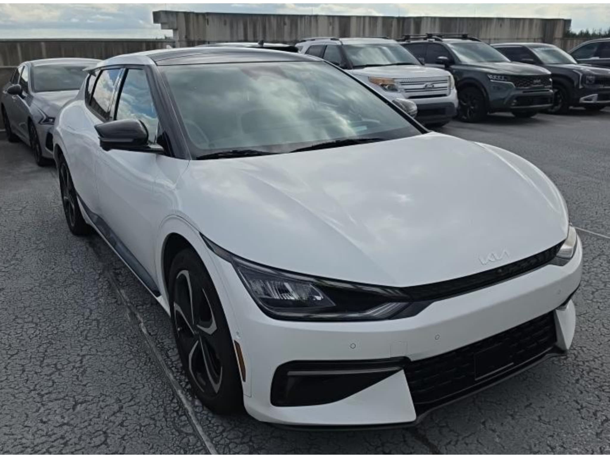 2024 Kia EV6 view 4