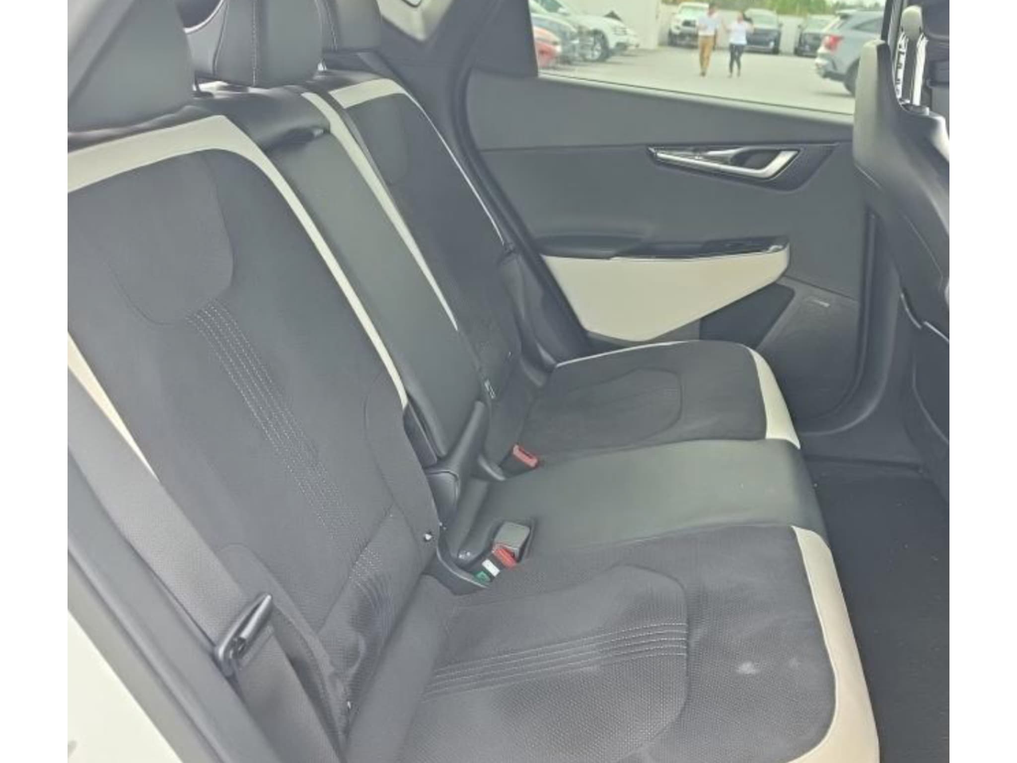 2024 Kia EV6 view 6