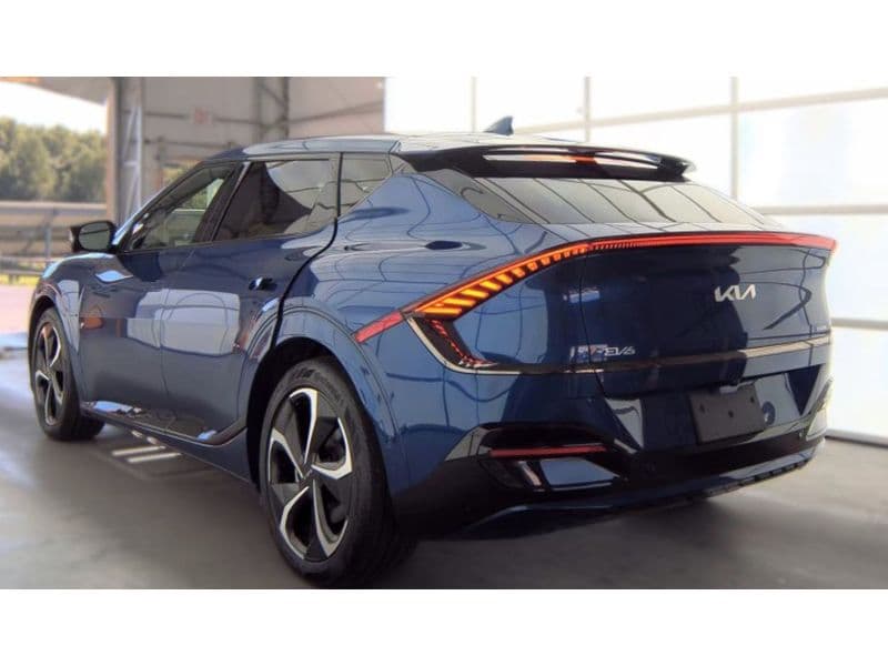 2024 Kia EV6 view 4