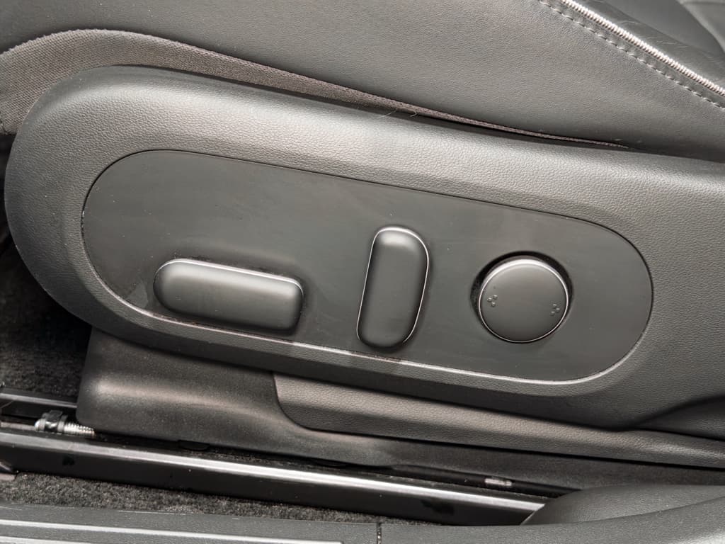 2023 Hyundai IONIQ 5 view 7