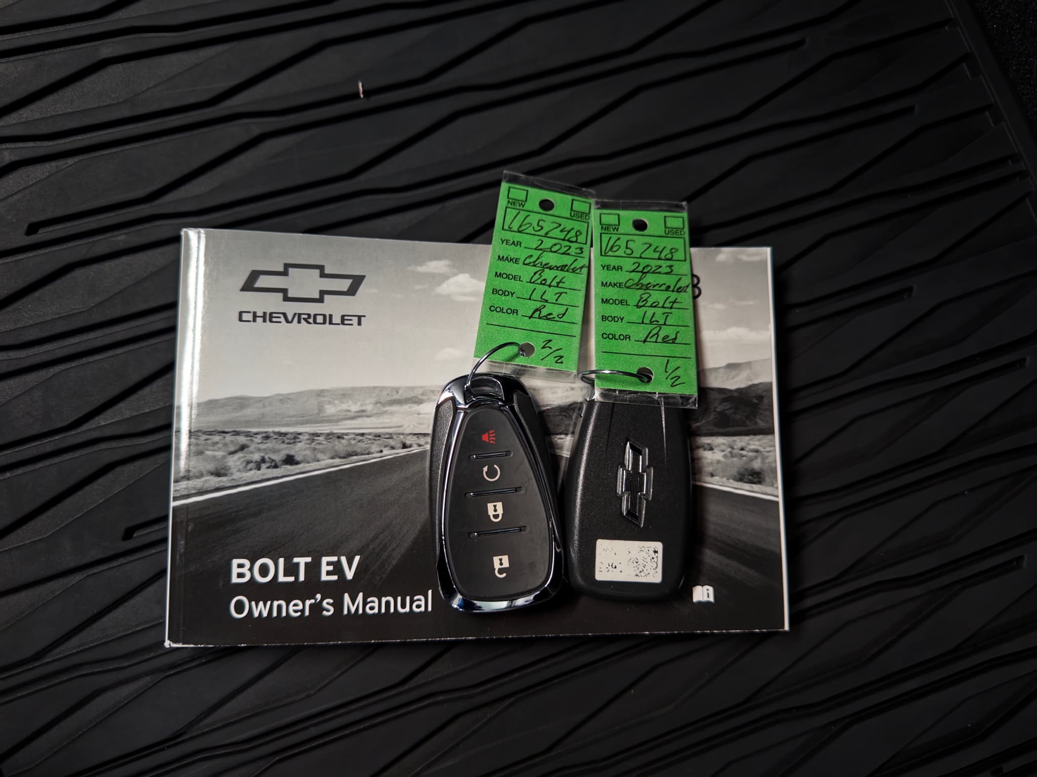 2023 Chevrolet Bolt EV view 23