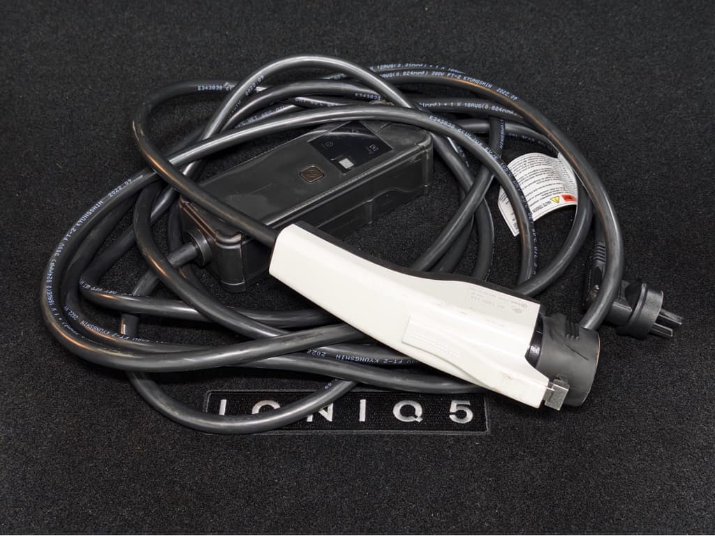 2023 Hyundai IONIQ 5 view 6